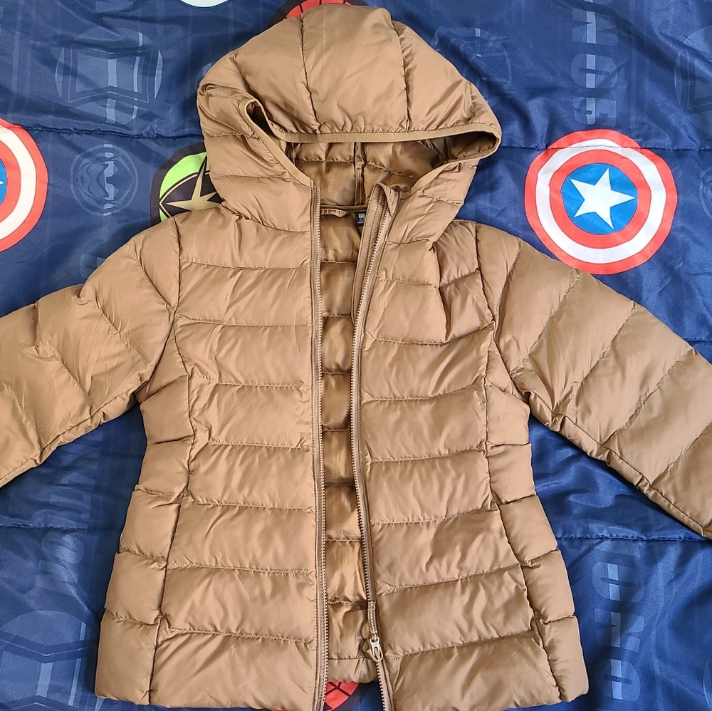 UNIQLO puffy jacket